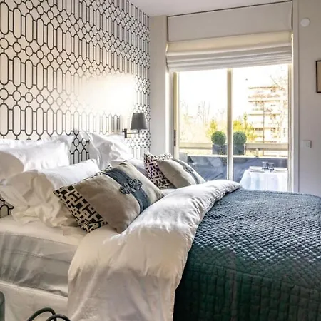 Modern Studio At 5 Mins From Paris Апартаменты *